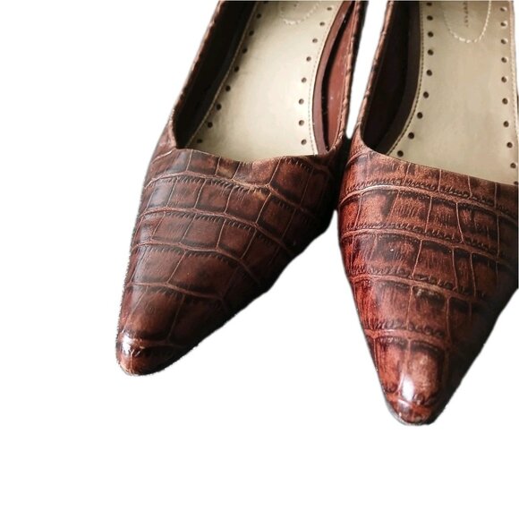 Nine & Co Women's Size 7.5 Chocolate Brown Leather Croc Embossed Kitten Heels - Picture 2 of 6